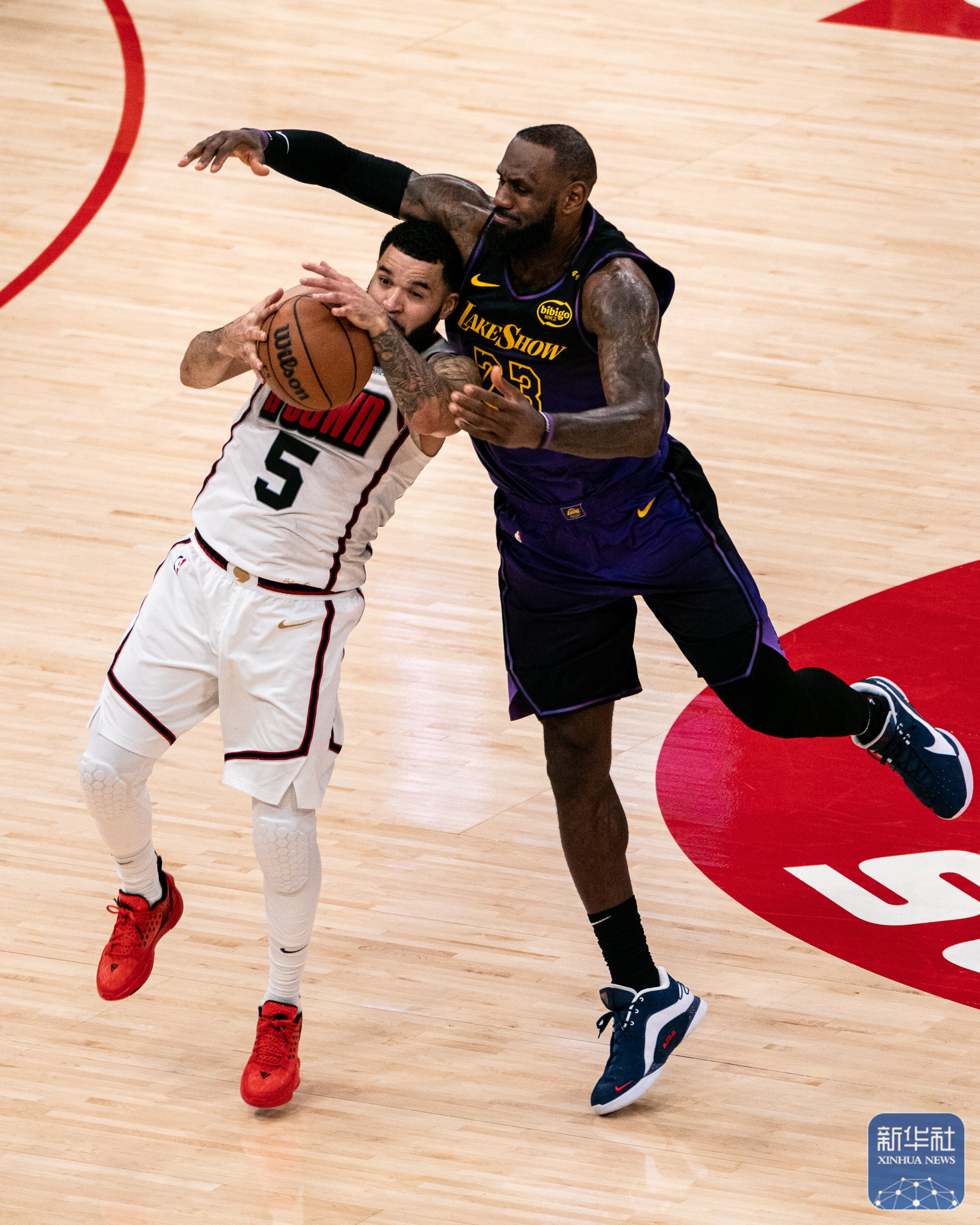 爱游戏大厅-辽宁队力克火箭，乔治统治全场