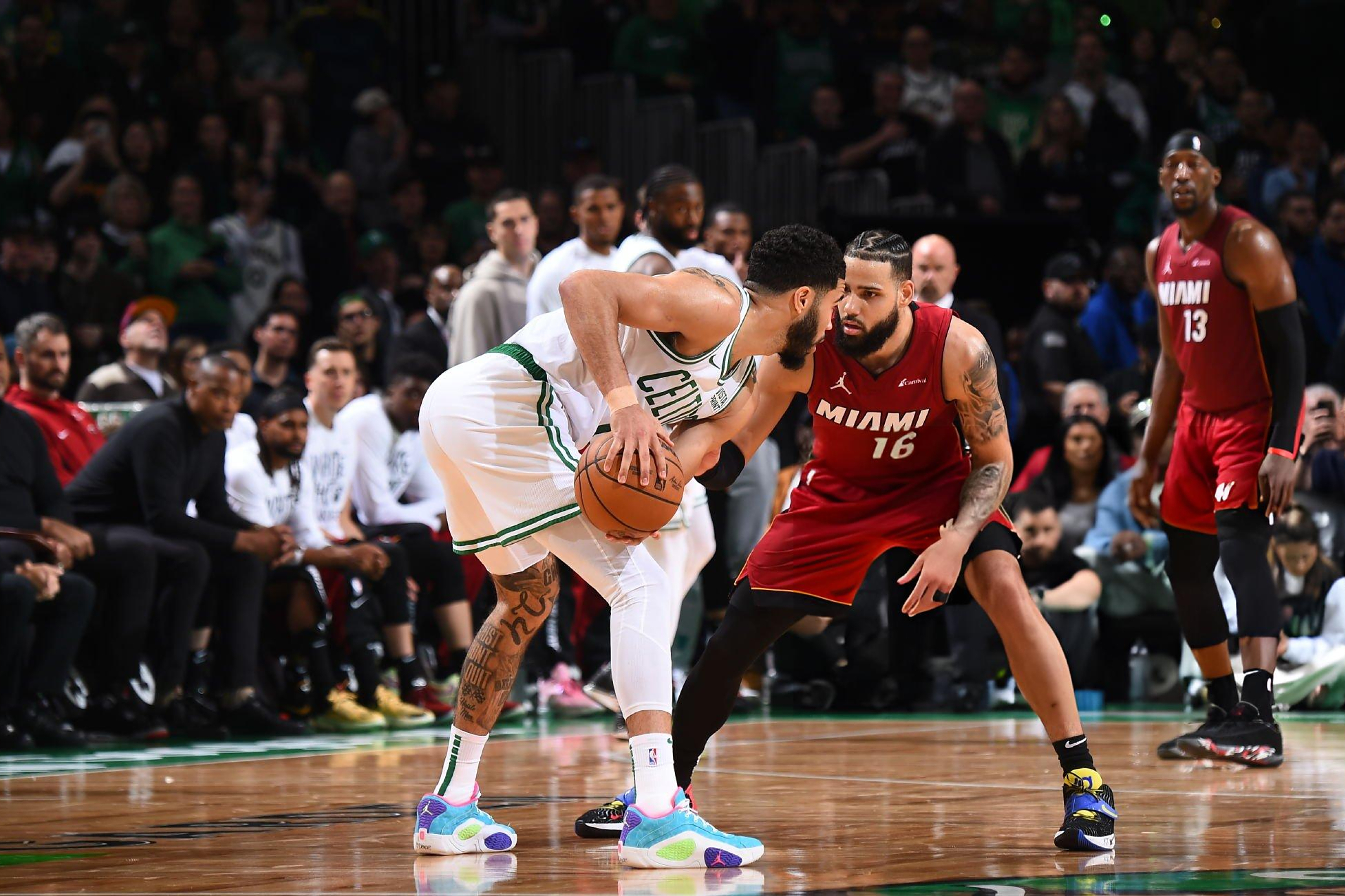 热火绝杀骑士，塔图姆惊艳四座