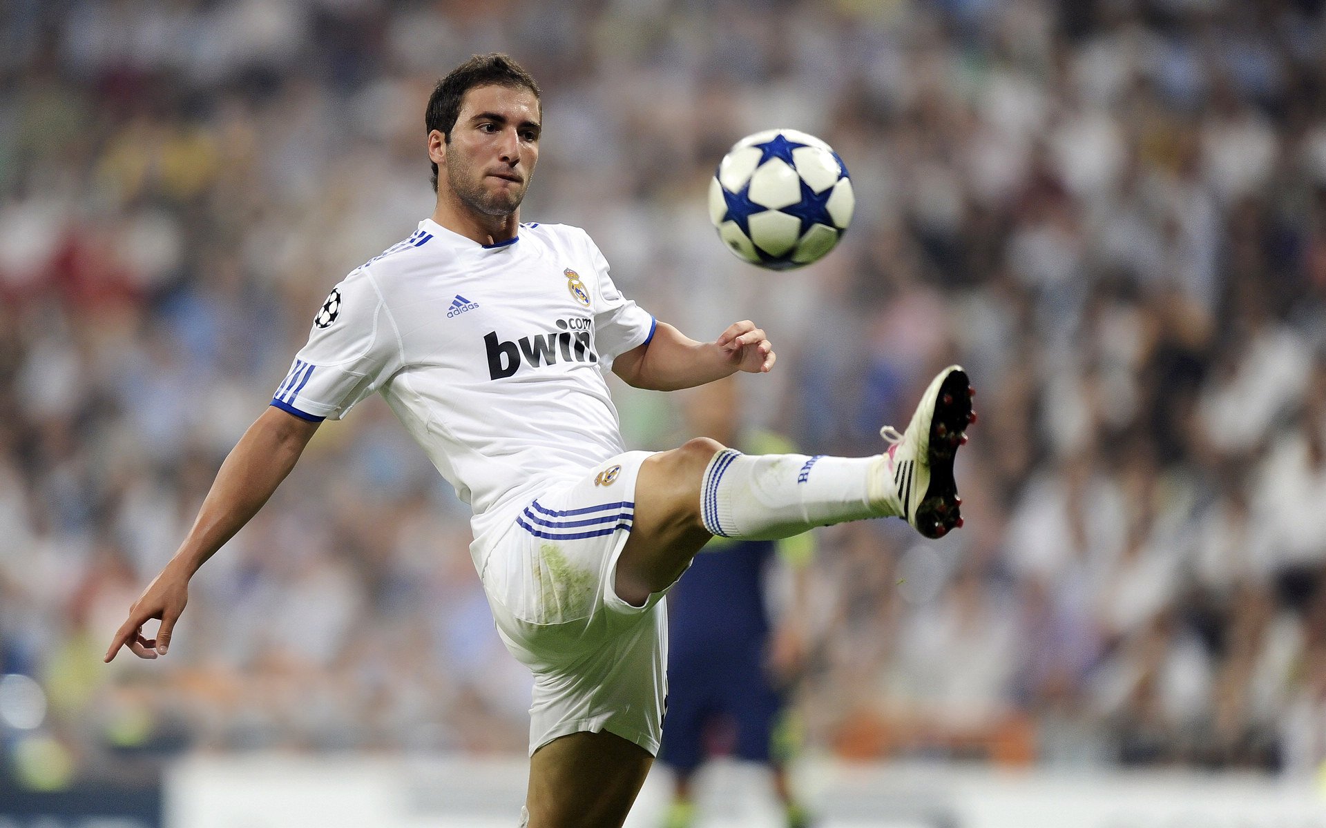 门迪的叹息，当足球成为一场精心策划的击溃